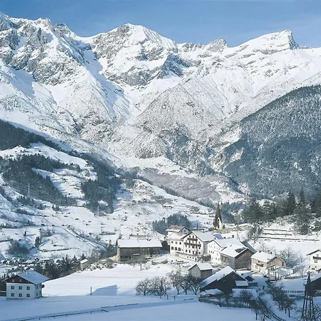 In St Johann Near Slopes Дом отдыха Alpendorf (Tyrol)