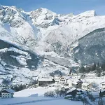 In St Johann Near Slopes 펜션 Alpendorf (Tyrol)